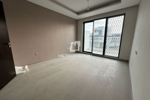 Shtëpi në qytet në DAMAC Hills (Akoya by DAMAC), Dubai, Emiratet e Bashkuara Arabe 4 dhoma gjumi, 185 m2. № 593462 - Foto 3