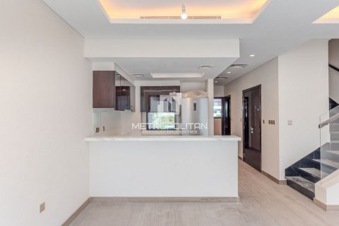 Shtëpi në qytet në DAMAC Hills (Akoya by DAMAC), Dubai, Emiratet e Bashkuara Arabe 4 dhoma gjumi, 185 m2. № 593462 - Foto 6