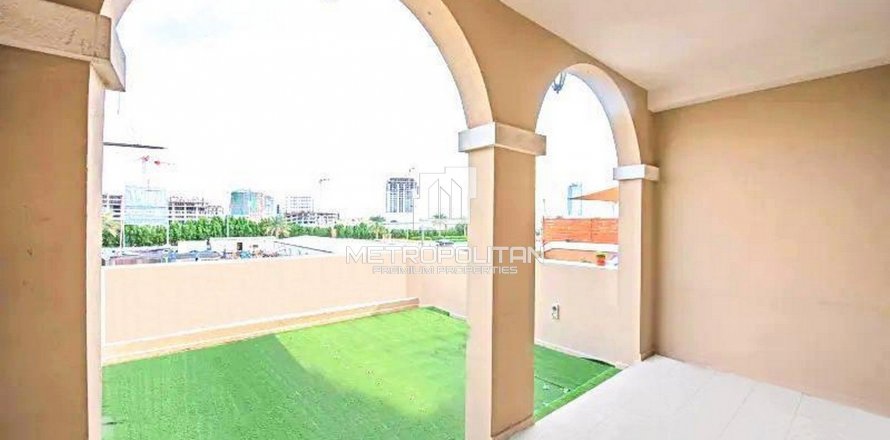 Ridamaja asukohaga Jumeirah Village Circle, Dubai, AÜE: 3 magamistoaga, 307 m² Nr 593466