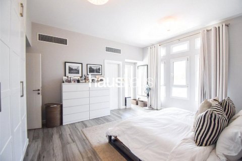 Üürile anda villa asukohaga The Lakes, Dubai, AÜE: 3 magamistoaga, 212 m² Nr 626624 - pilt 9