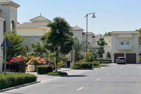 Byt v Al Furjan, Dubai, SAE 2 ložnice, 106.2 m² Č.: 569686