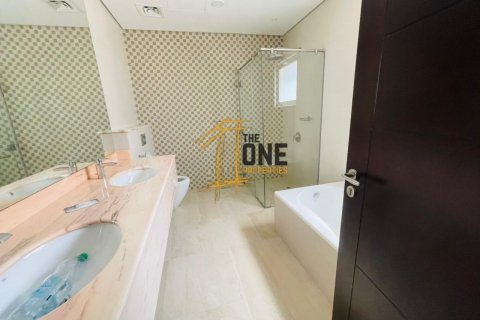 Vilë në Mina Al Arab, Ras Al Khaimah, Emiratet e Bashkuara Arabe 5 dhoma gjumi, 603.9 m2. № 589319 - Foto 20