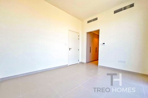Townhouse in Dubai South (Dubai World Central), UAE 4 bedrooms, 240 sq.m. № 597666 - photo 9
