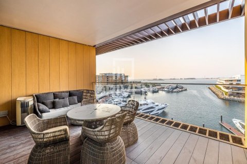 Apartman u Jumeirah, Dubai, UAE 3 spavaćih soba, 294 m2 Br. 601022 - fotografija 17