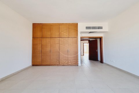 Řadový dům v Abu Dhabi, SAE 3 ložnice, 300 m² Č.: 615023 - fotografie 18