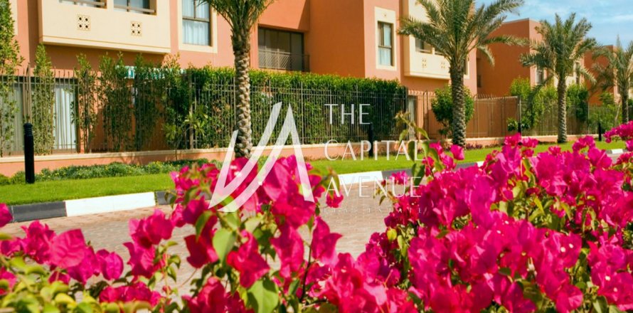 Вілла в Abu Dhabi Gate City, Абу-Даби, ОАЕ 5 спалень, 429м2 № 604908