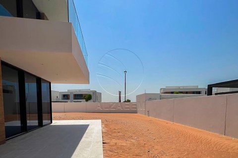 Vilë në Saadiyat Island, Abu Dhabi, Emiratet e Bashkuara Arabe 5 dhoma gjumi, 686 m2. № 615538 - Foto 3