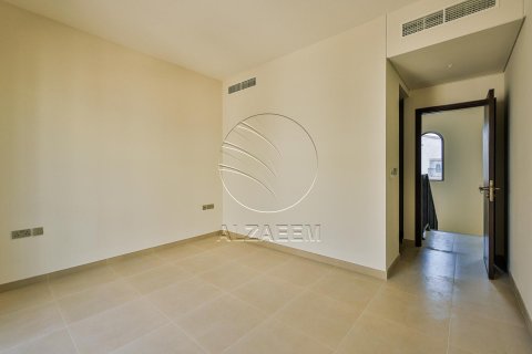 Townhouse in Khalifa City, Abu Dhabi, UAE 3 bedrooms, 152 sq.m. № 616081 - photo 9