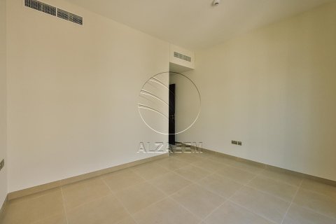 Townhouse in Khalifa City, Abu Dhabi, UAE 3 bedrooms, 152 sq.m. № 616081 - photo 10