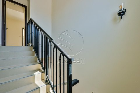 Townhouse in Khalifa City, Abu Dhabi, UAE 3 bedrooms, 152 sq.m. № 616081 - photo 4
