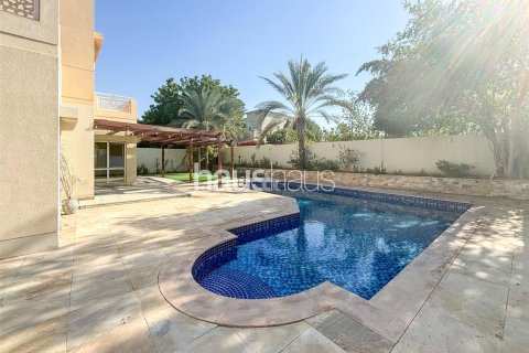 Vilë në Meadows, Dubai, Emiratet e Bashkuara Arabe 6 dhoma gjumi, 458 m2. № 627000 - Foto 21