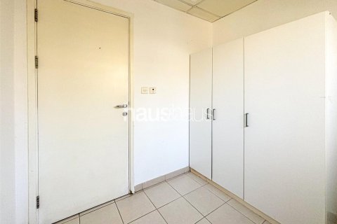 Vilë në Meadows, Dubai, Emiratet e Bashkuara Arabe 3 dhoma gjumi, 320 m2. № 626999 - Foto 17