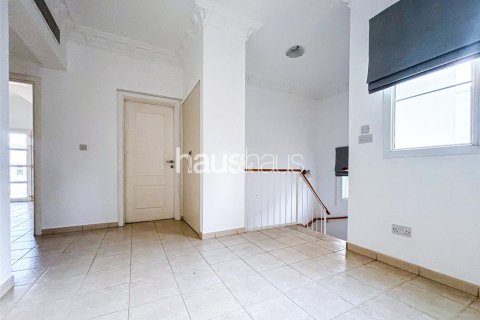 Vilë në Meadows, Dubai, Emiratet e Bashkuara Arabe 3 dhoma gjumi, 320 m2. № 626999 - Foto 8