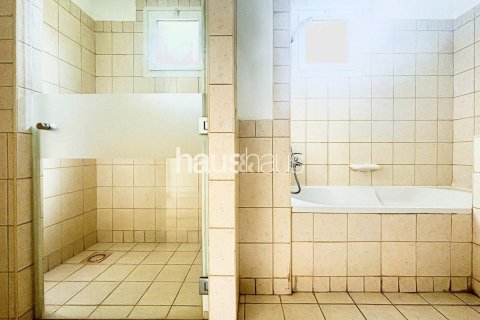 Vilë në Meadows, Dubai, Emiratet e Bashkuara Arabe 3 dhoma gjumi, 320 m2. № 626999 - Foto 10