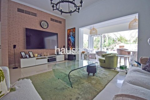 Vilë në Meadows, Dubai, Emiratet e Bashkuara Arabe 4 dhoma gjumi, 1022 m2. № 627001 - Foto 3