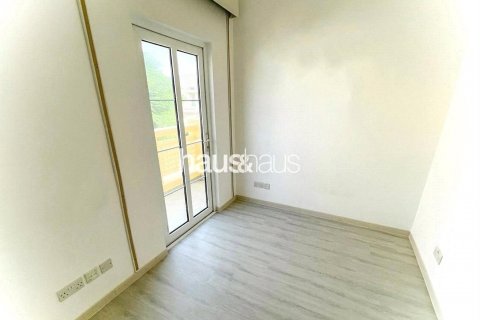 Vilë në The Lakes, Dubai, Emiratet e Bashkuara Arabe 3 dhoma gjumi, 243 m2. № 626998 - Foto 10