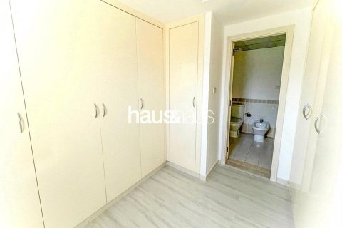 Vilë në The Lakes, Dubai, Emiratet e Bashkuara Arabe 3 dhoma gjumi, 243 m2. № 626998 - Foto 12