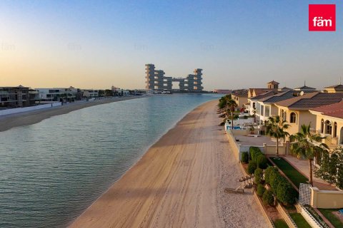Villa in vendita a Palm Jumeirah, Dubai, EAU 5 camere da letto, 685.6 mq. № 596124 - foto 2