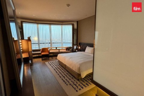 Apartment in Business Bay, Dubai, UAE 45.7 sq.m. № 596123 - photo 2