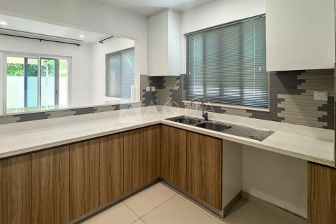 Villetta a schiera in affitto a Dubai Land, Dubai, EAU 4 camere da letto, 207.4 mq. № 619489 - foto 3