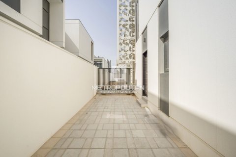 Villa in Al Furjan, Dubai, UAE 4 bedrooms, 279 sq.m. № 592742 - photo 4