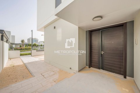 Villa in Al Furjan, Dubai, UAE 4 bedrooms, 279 sq.m. № 592742 - photo 7