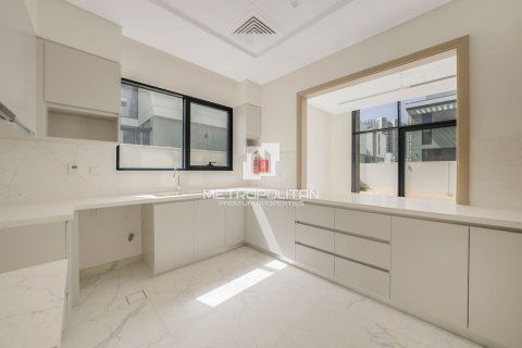Villa in Al Furjan, Dubai, UAE 4 bedrooms, 279 sq.m. № 592742 - photo 26