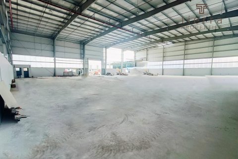 Magazinë në Dubai, Emiratet e Bashkuara Arabe 3251.6 m2. № 569292 - Foto 2