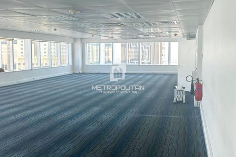 Birojs Sheikh Zayed Road, Dubaijā, AAE 744.3 m2 Nr. 591859 - attēls 2