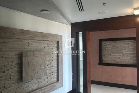 Opisina sa Sheikh Zayed Road, Dubai, UAE 372.2 sq.m. № 591860 - larawan 2
