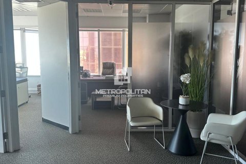 Üürile anda kontor asukohaga Sheikh Zayed Road, Dubai, AÜE: 186.1 m² Nr 591861 - pilt 2