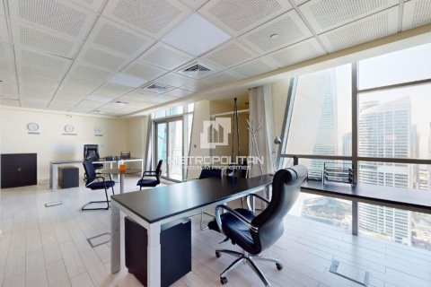 Jumeirah Lake Towers、Dubai、UAE にあるオフィスの賃貸物件 106.4 m2、No591858 - 写真 3