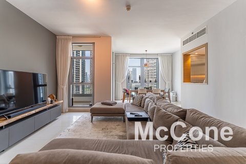 Apartment in Downtown Dubai (Downtown Burj Dubai), Dubai, UAE 2 bedrooms, 154.22 sq.m. № 587013 - photo 2