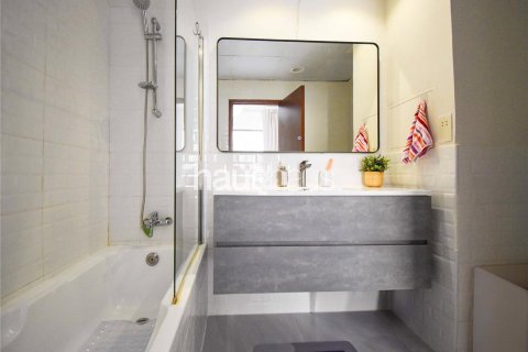 Apartment in Jumeirah Beach Residence, Dubai, UAE 4 bedrooms, 263 sq.m. № 625982 - photo 17
