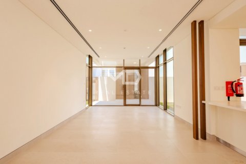 Shtëpi në qytet në Abu Dhabi, Emiratet e Bashkuara Arabe 3 dhoma gjumi, 227 m2. № 555173 - Foto 2