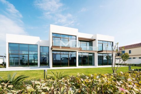 Vila v Abu Dhabi, SAE 6 ložnice, 841 m² Č.: 555165 - fotografie 18