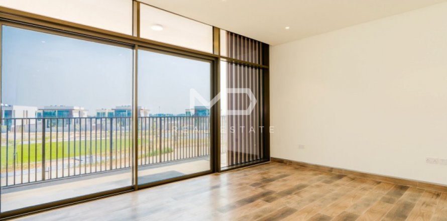 Vila v Abu Dhabi, SAE 5 ložnice, 935 m² Č.: 555176