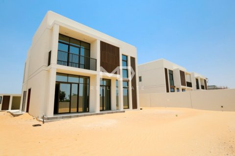 Vila di Abu Dhabi, UEA 4 kamar tidur, 721.9 m2 nomor 555175 - foto 1