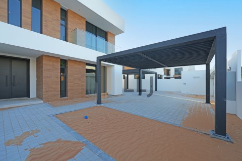 Villa on the Saadiyat Island, Abu Dhabi, UAE 5 bedrooms, 638.1 sq.m. № 578757 - photo 3