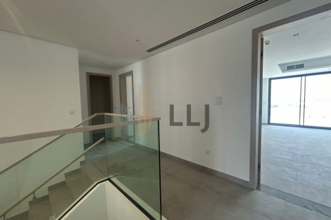 Villa on the Saadiyat Island, Abu Dhabi, UAE 4 bedrooms, 469.9 sq.m. № 578755 - photo 7