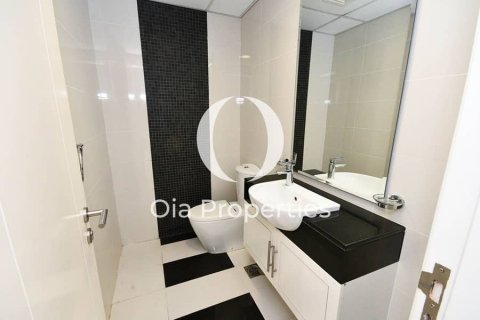 Apartment in Al Reem Island, Abu Dhabi, UAE 2 bedrooms, 119 sq.m. № 609874 - photo 13