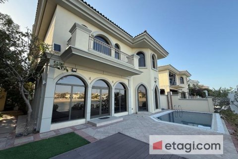 Vila v Palm Jumeirah, Dubai, SAE 4 spálne, 657.8 m2 č. 585743 - Fotografia 1