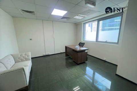 Zyrë në Business Bay, Dubai, Emiratet e Bashkuara Arabe 163.2 m2. № 566192 - Foto 4