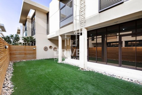 Maison de ville à louer à DAMAC Hills (Akoya by DAMAC), Dubai, EAU 3 chambres, 209 m2 № 603207 - photo 6