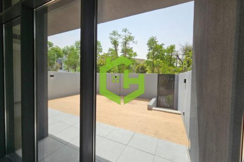 Řadový dům v Tilal City, Sharjah, SAE 4 ložnice, 238.3 m² Č.: 616624 - fotografie 11