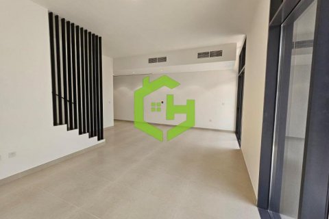 Řadový dům v Tilal City, Sharjah, SAE 4 ložnice, 238.3 m² Č.: 616624 - fotografie 7
