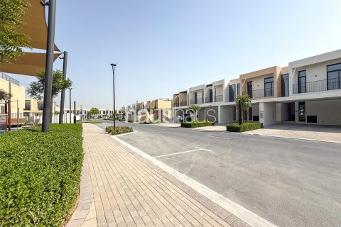 Townhouse di Dubai South (Dubai World Central), Dubai, UEA 3 kamar tidur, 138 m2 nomor 627065 - foto 23
