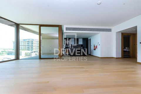 Apartment in Jumeirah, Dubai, UAE 3 bedrooms, 251 sq.m. № 601865 - photo 13