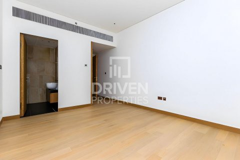 Apartment in Jumeirah, Dubai, UAE 3 bedrooms, 251 sq.m. № 601865 - photo 8