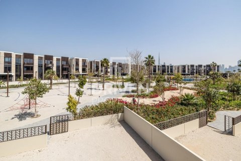 Vila v Jumeirah, Dubai, SAE 5 ložnice, 469 m² Č.: 601867 - fotografie 28